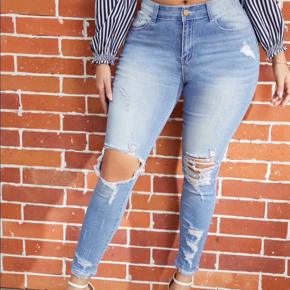 Denim jeans w/ holes